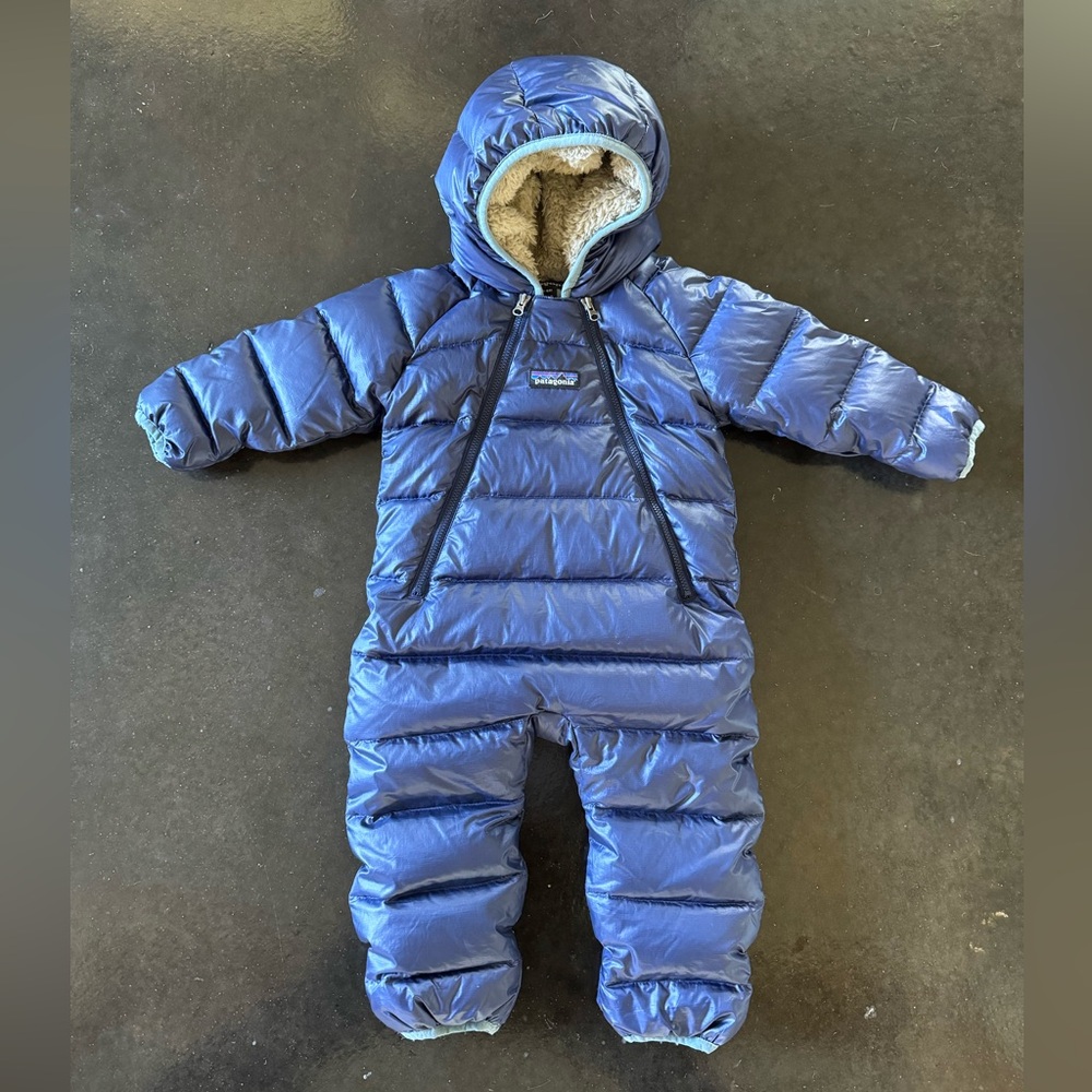 Patagonia Infant Hi-Loft Down Bunting- size 3-6mo
